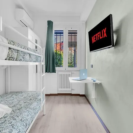 - Jacuzzi, Garden & Bbq Apartament